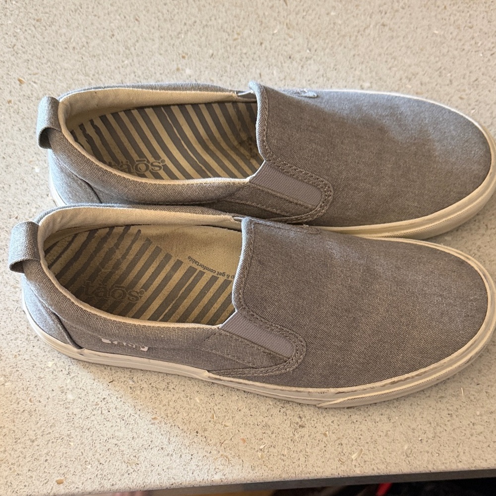 Taos Footwear Gray Canvas Slip-Ons